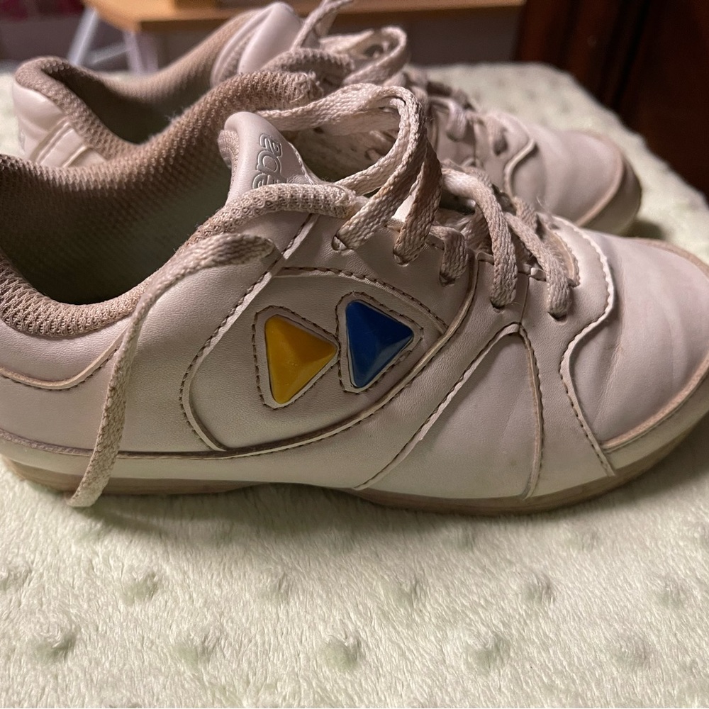 Kaepa Cheer Sneakers, Size 13